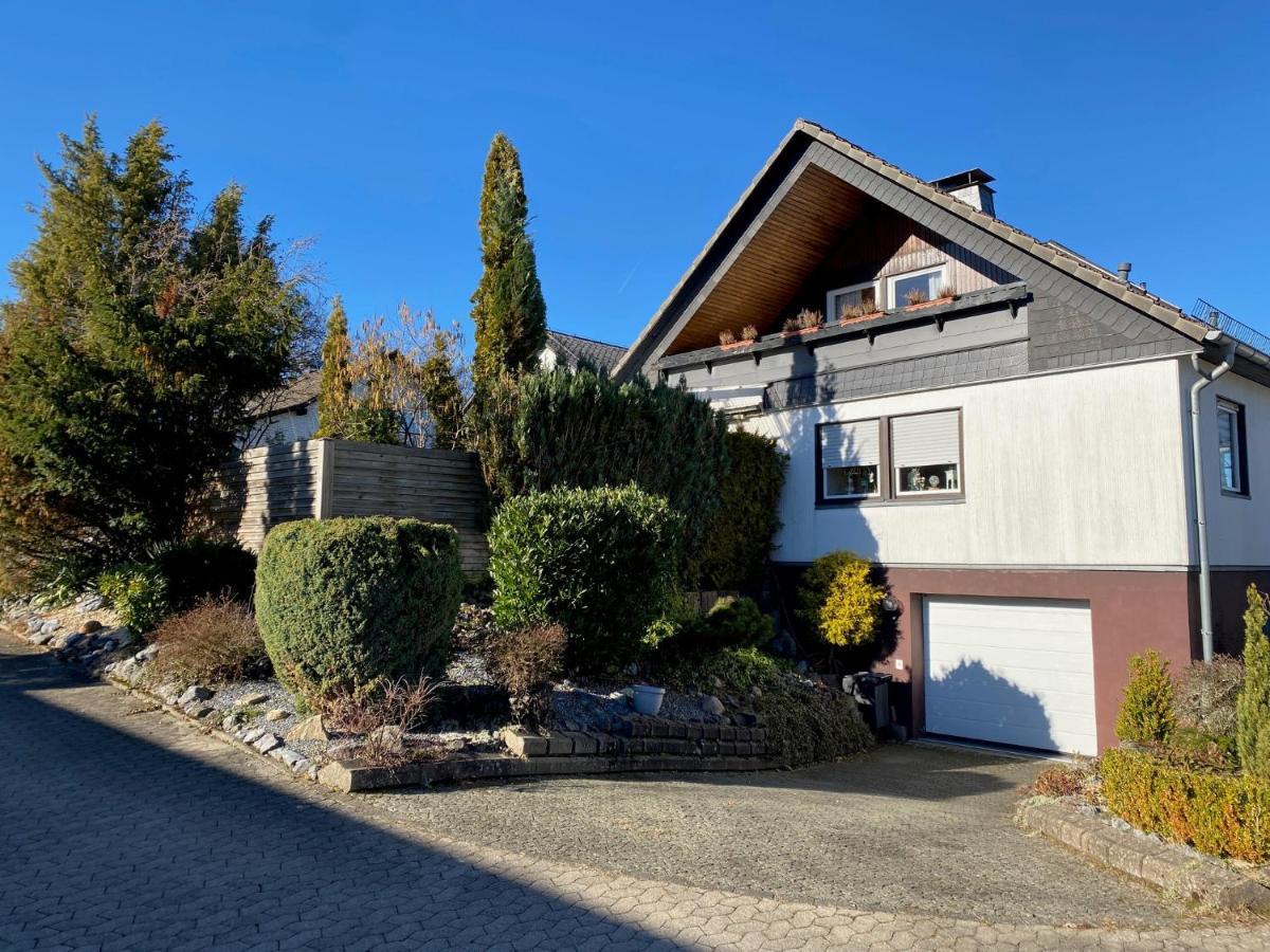 Ferienwohnung Mit Loggia Warstein Dış mekan fotoğraf